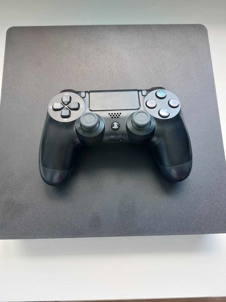 Playstation PS4- 1 TB