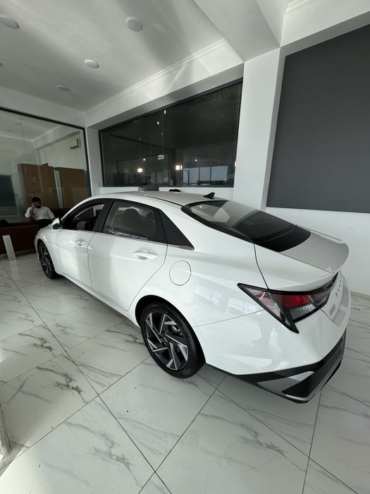 Hyundai Elantra 2024 restailing