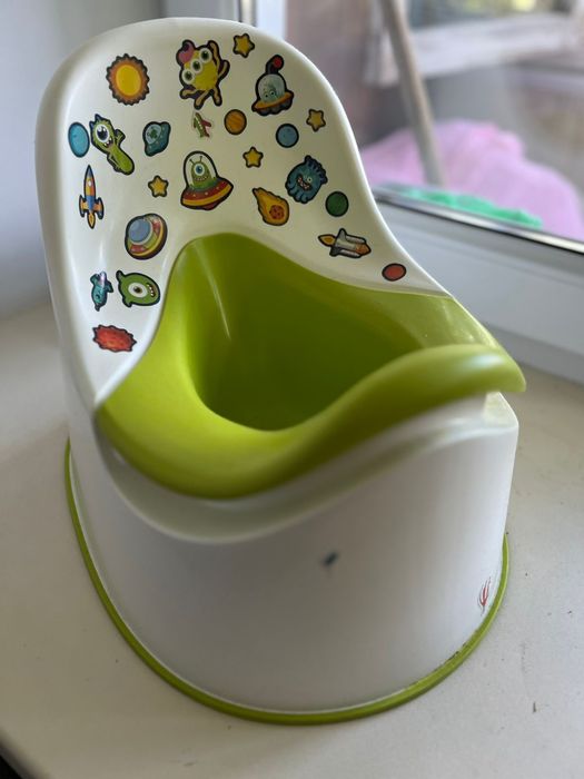 Горшок детский продам