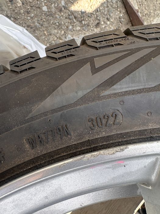 Jabte cu cauciucuri 235/45/18