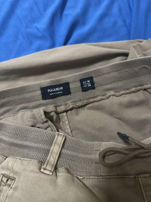 Бежов панталон на pull and bear