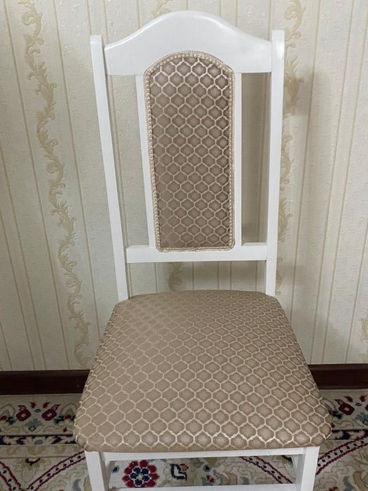 Стол+стулья в отличном состоянии