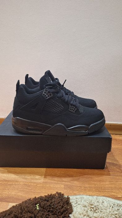 Jordan 4 Black cat
