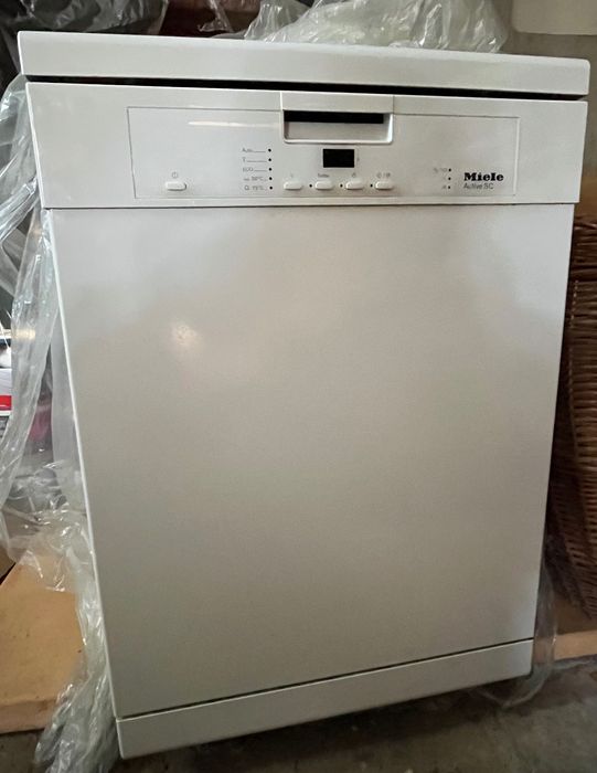 Urgent!!!  Mașină de spalat vase MIELE Activ SC