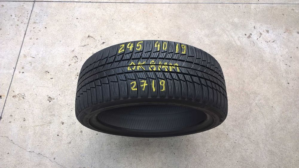 O anvelopa iarna 245 40 19 bridgestone blizzak Lm001 profil 8 mm