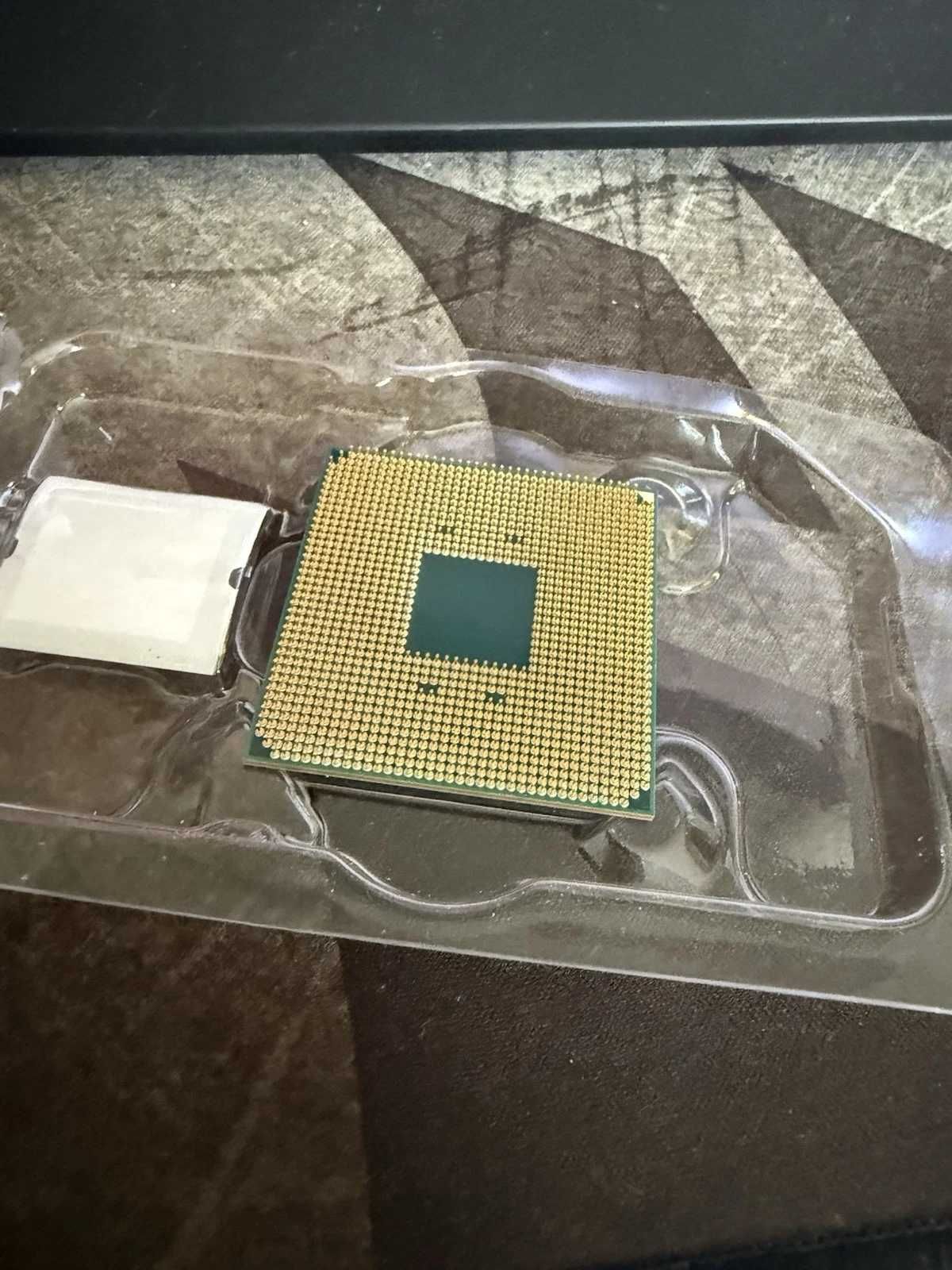 ASRock B450M-HDV + RYZEN 5 3600 6-Core (4.2 GHz Turbo) AM4