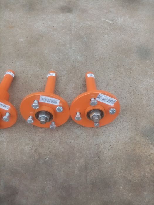 Butuci remorci căruțe 4 prezoane