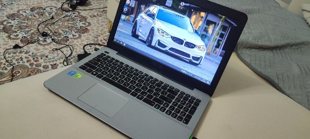 core i5 , Nvidia 820 , SSD