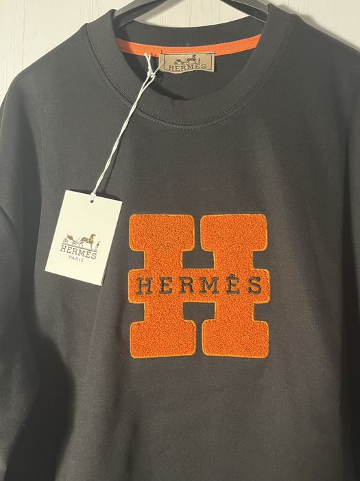 Bluza Hermes negru cu semn brodat
