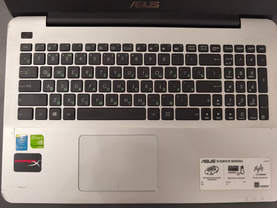 Ноутбук Asus x555l