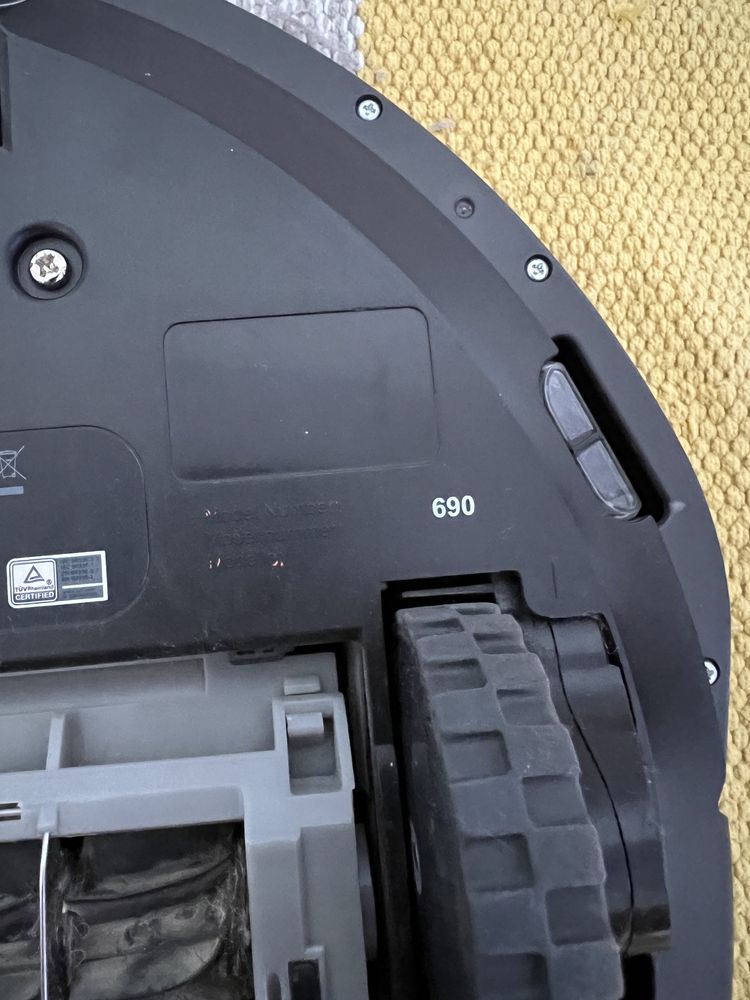 IRobot Roomba 690