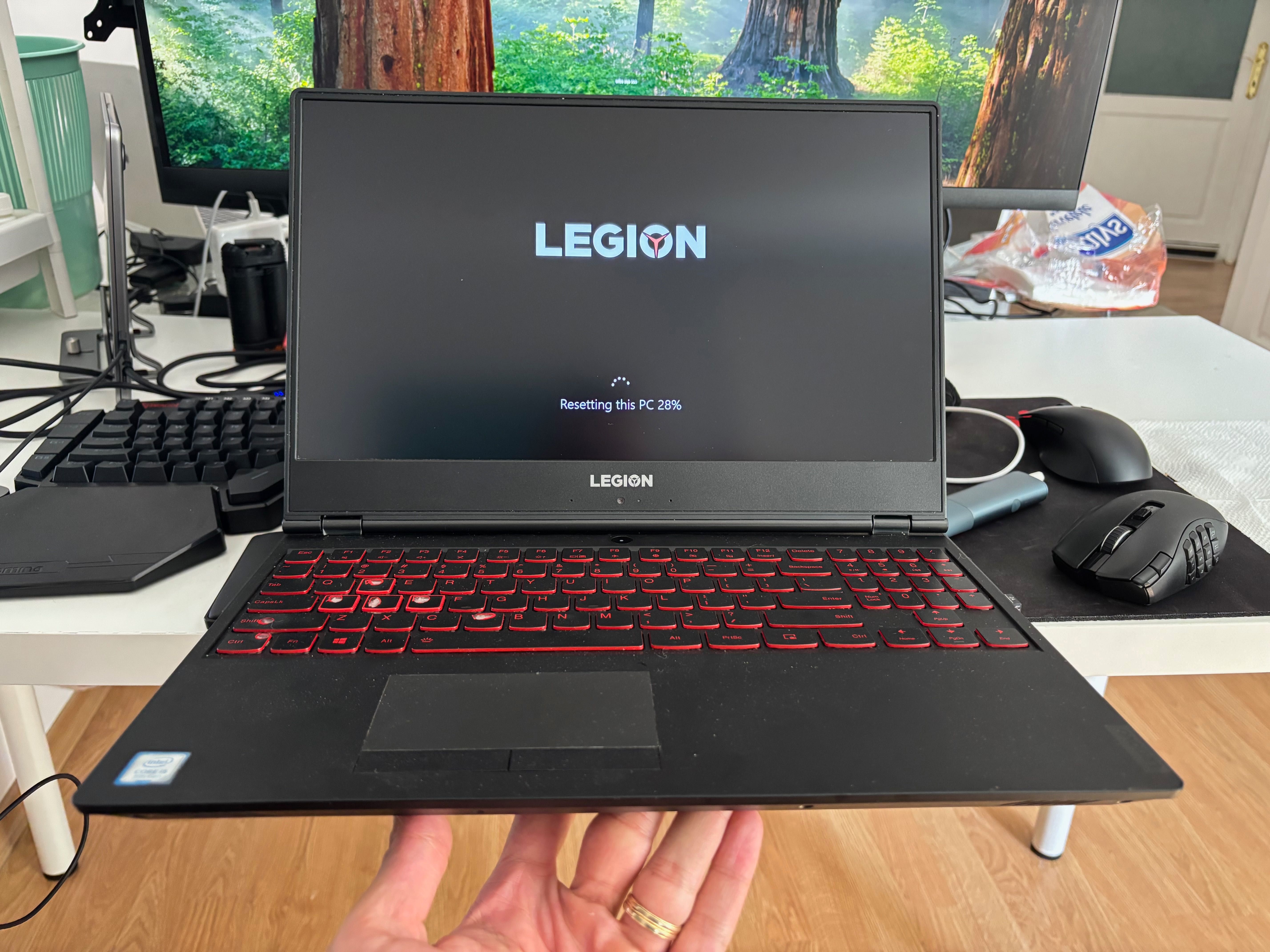 Laptop Gaming Lenovo Legion Y7000 2019 PG0 - i5-9300H - ram 8, video 4