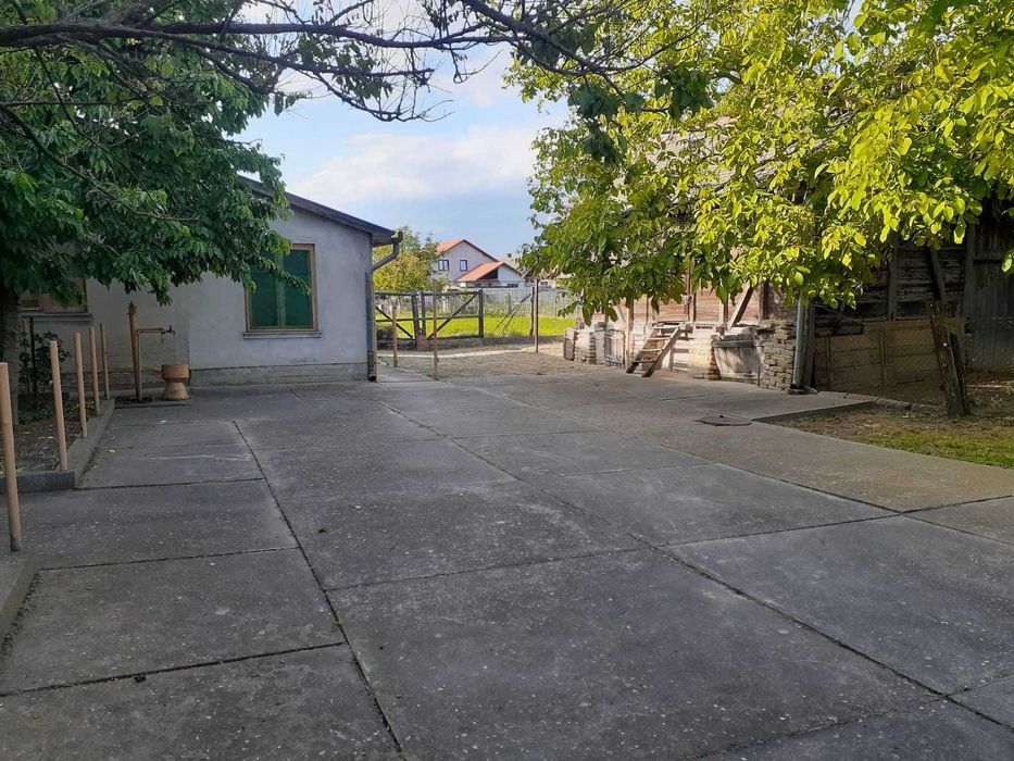 Casa de vanzare cu teren spatios in orasul Nadlac judetul Arad