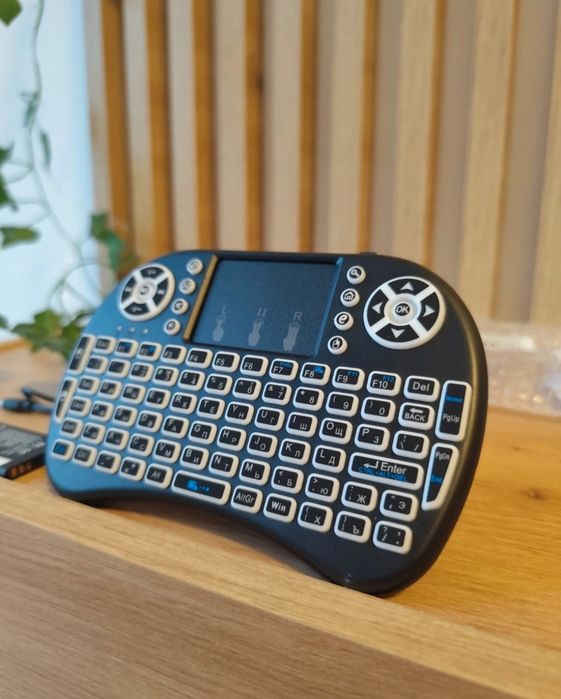 NOUA Mini tastatura wireless cu baterie inclusa