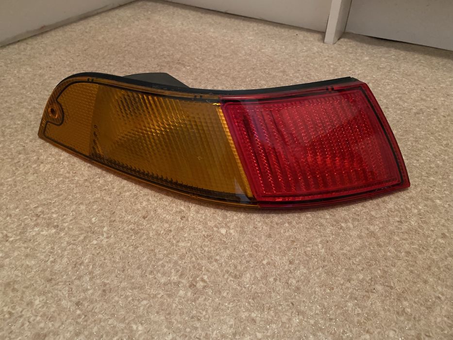 Triple / lampi spate / stopuri Porsche 911 model vechi 993 1993-1998