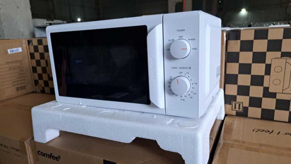 Микровълнова фурна Comfee 20L – 700W, 5 нива мощност