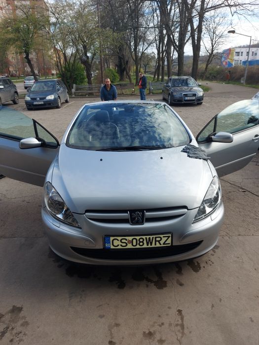 Vând Peugeot 307 CC