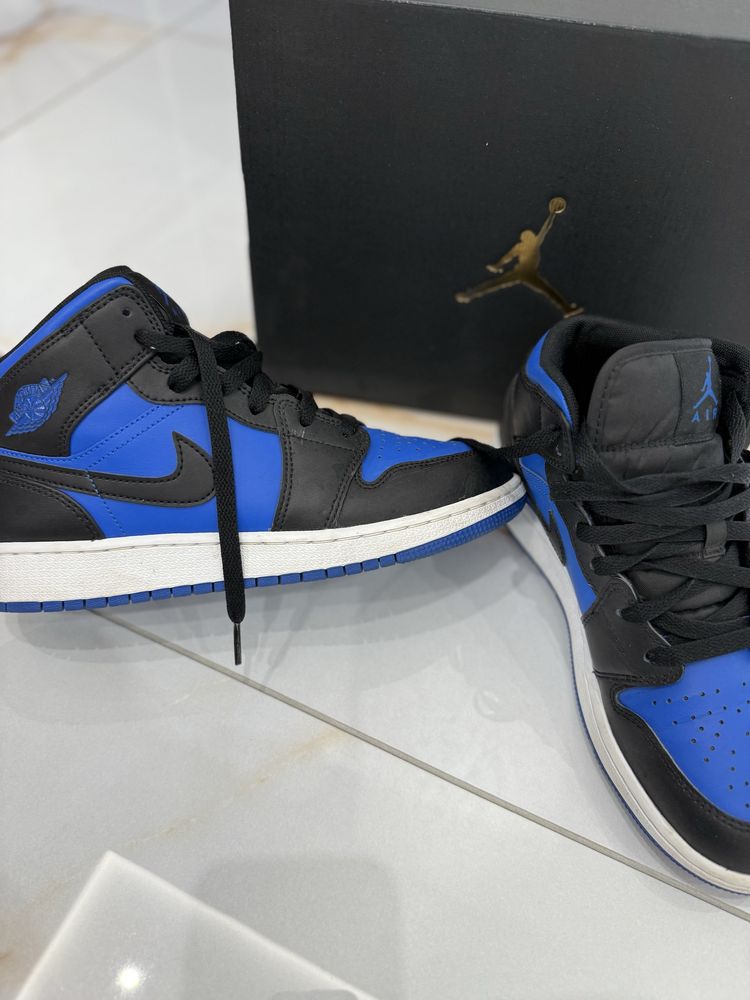 Спортни обувки Nike AIR JORDAN