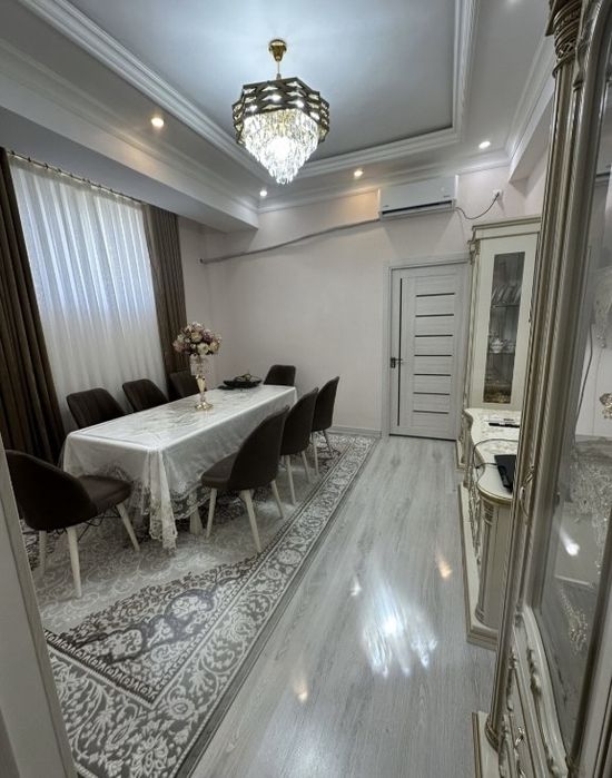 Продам 6 стульев