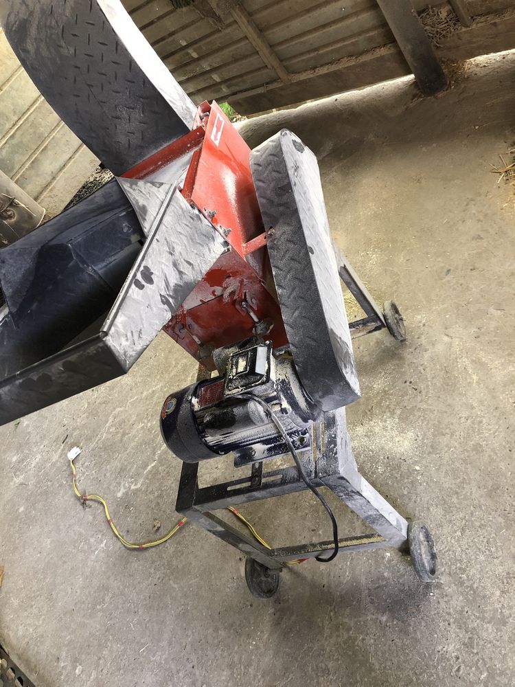 Drabilka 4 kv 3000 ob ideal holatda