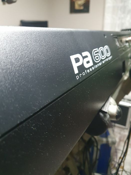 Orga Korg PA 600