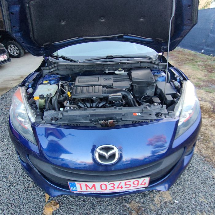 Mazda 3 benzina 1.6 2015 perfecta stare ieftin  GARANȚIE