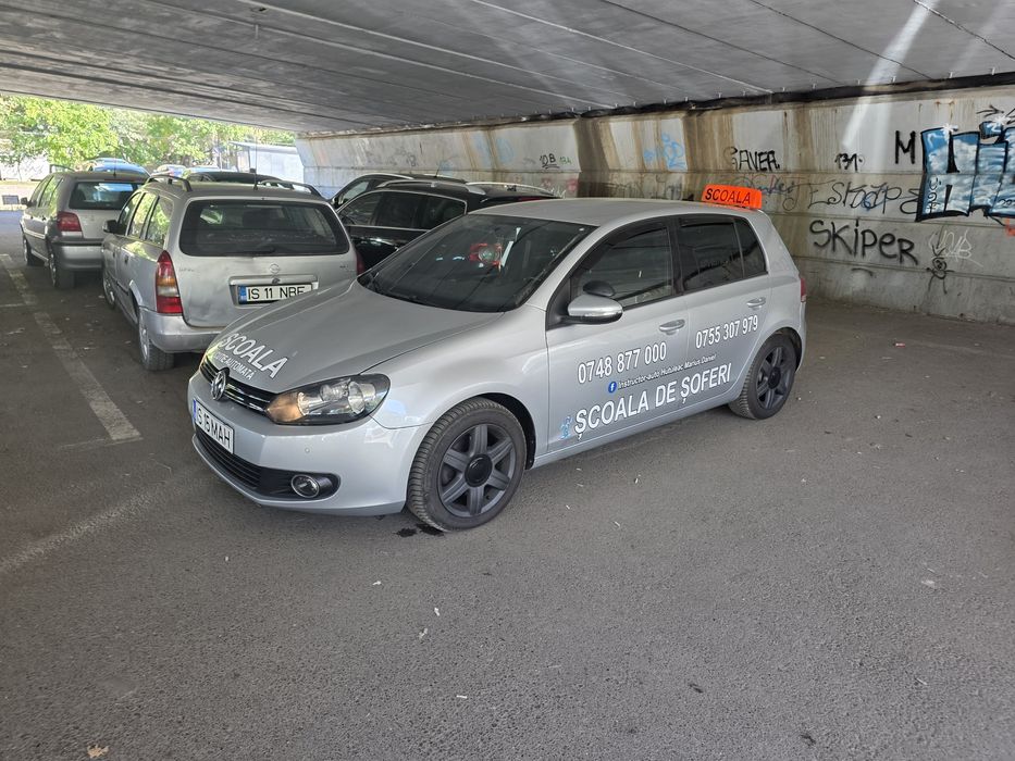 Instructor auto autorizat categoria B