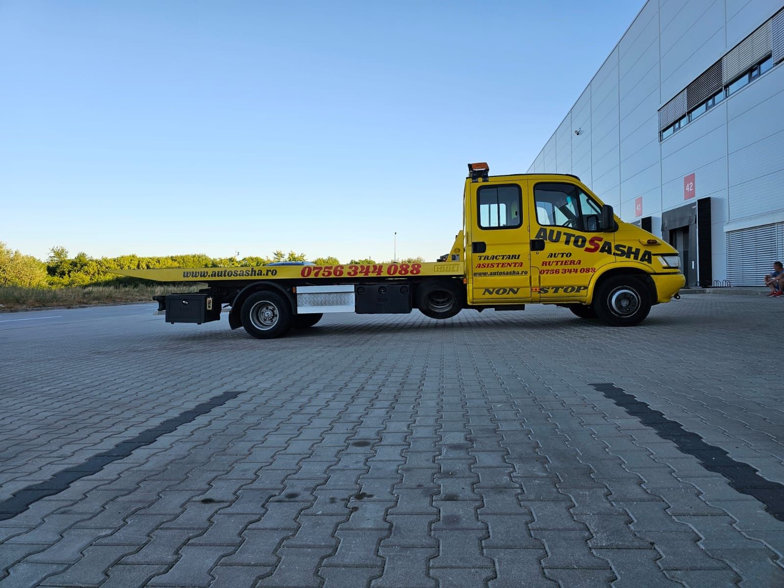 Iveco  dayli platforma hidraulica