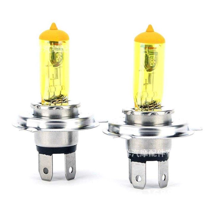 Халогенни крушки H4, 55W/ 2500K/ Жълти - 2 броя.