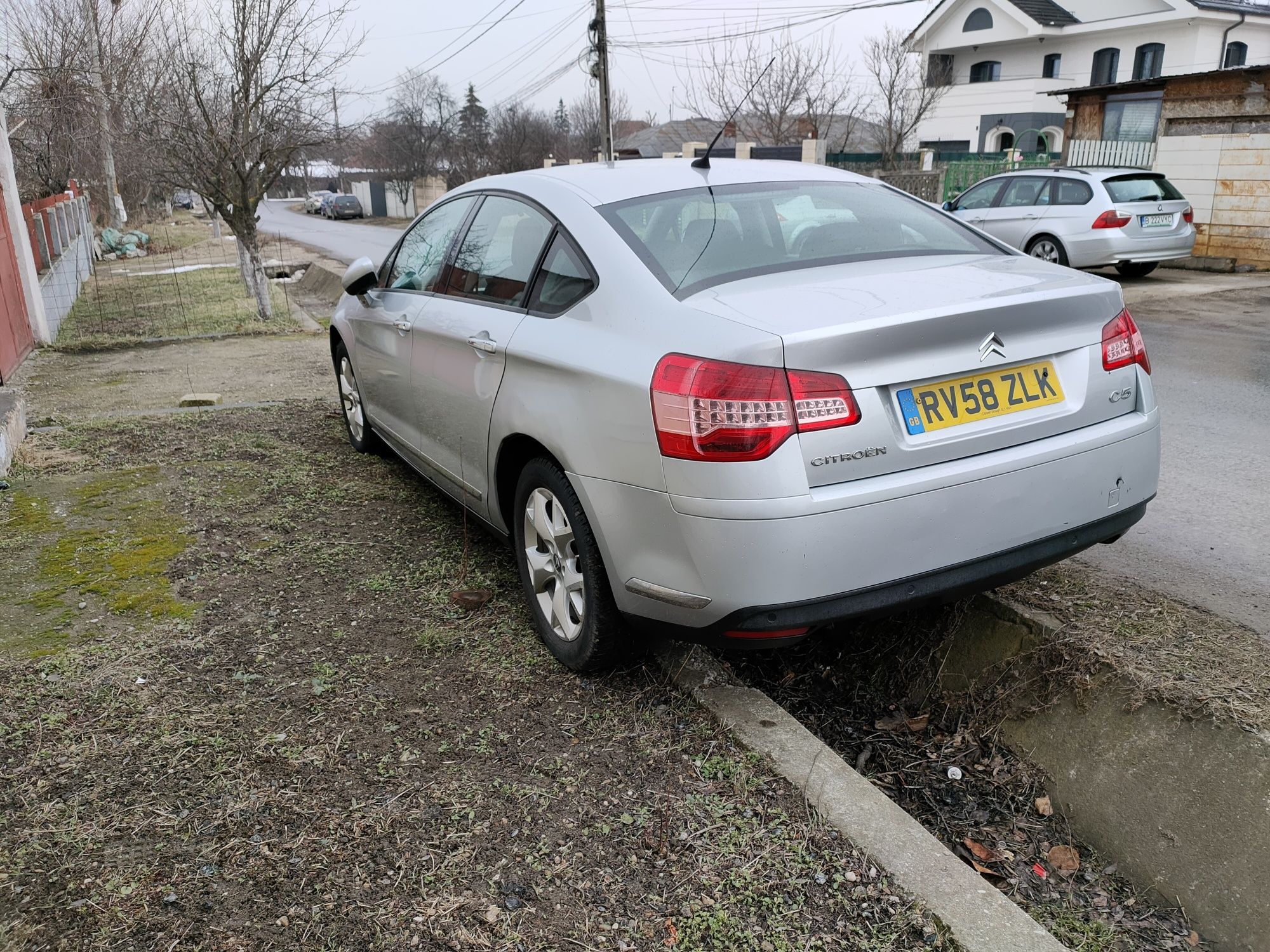 Citroen C5 bara fata spate