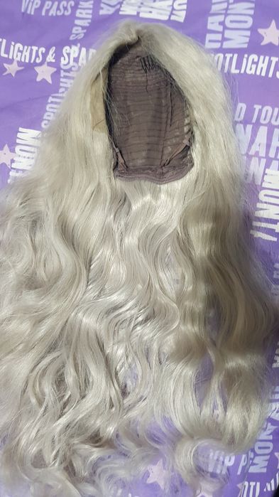 Vand peruci  blonde lungi front lance
