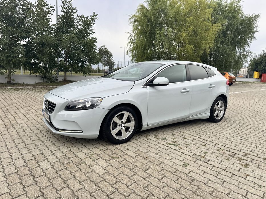 Volvo v40 inmatriculat