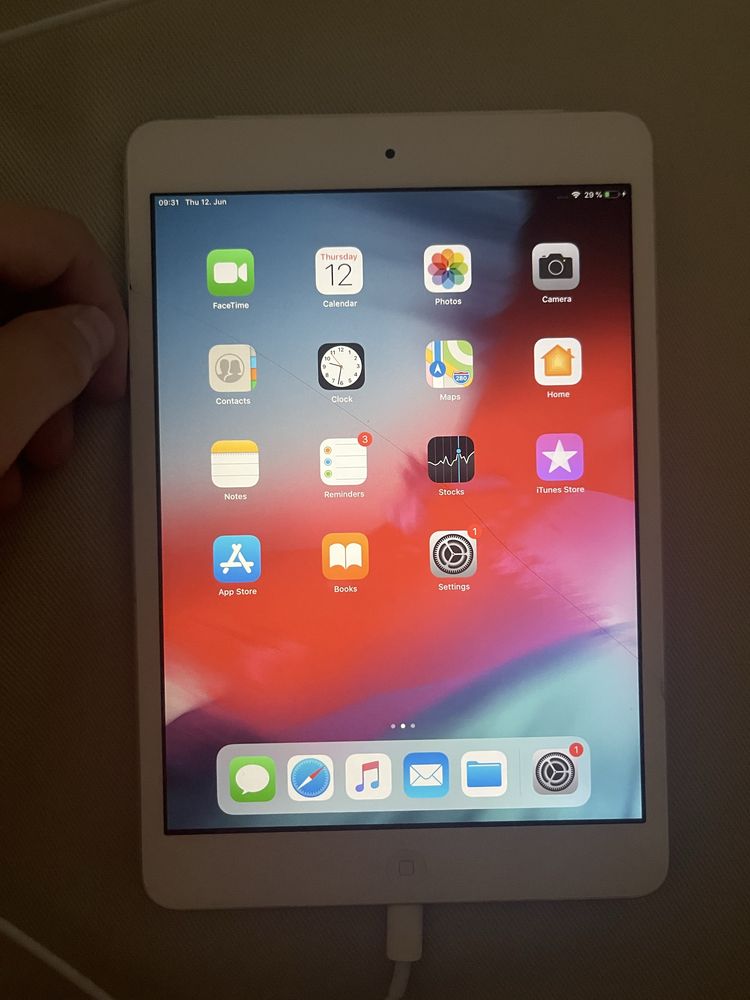 Ipad mini 2 2014 URGENT!