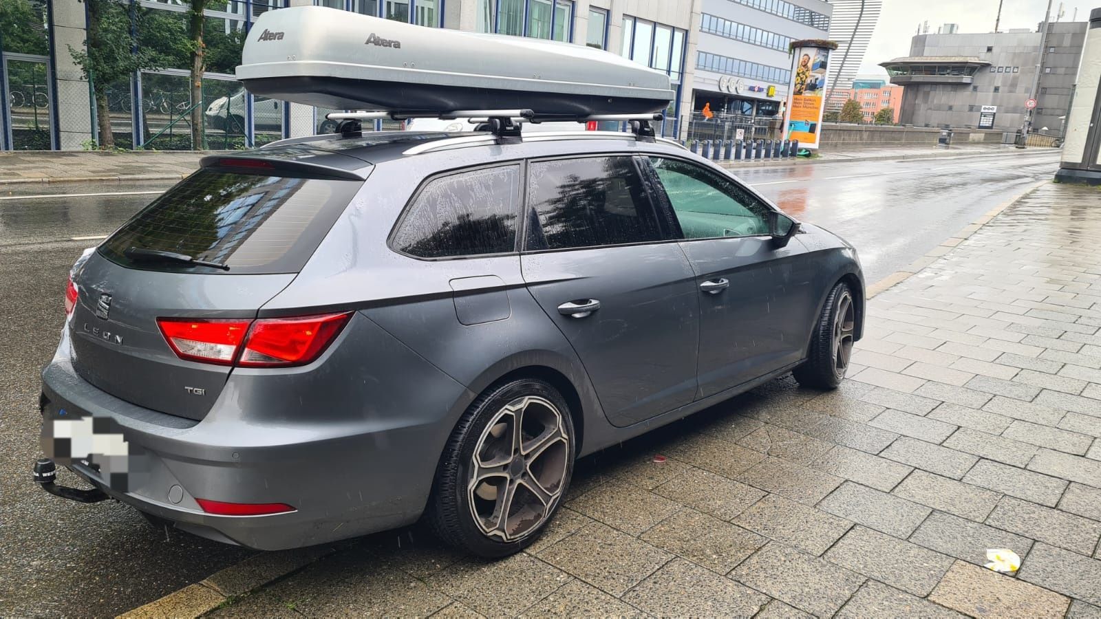 Seat Leon 5F9 CNG / Метан Комби Ударен