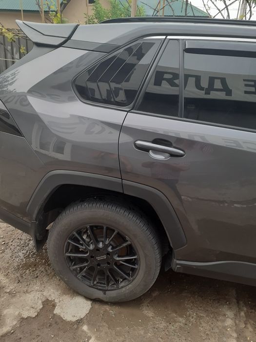 Продам Тойота Рав4 2021гв