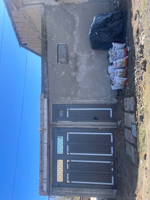 Уй сотилади. Абдурахмонда