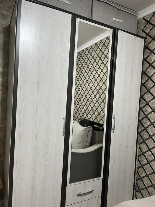 Продаю шкаф в отличном состоянии