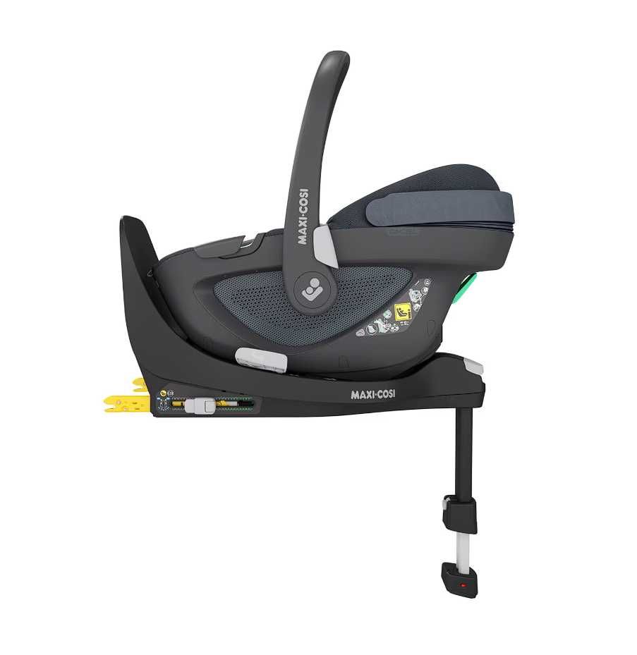 Maxi-Cosi Pebble 360 (до 83см) с база FamilyFix360, като нови