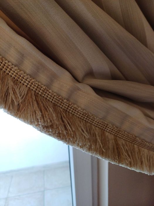 set 2 draperii auriu cu blackout