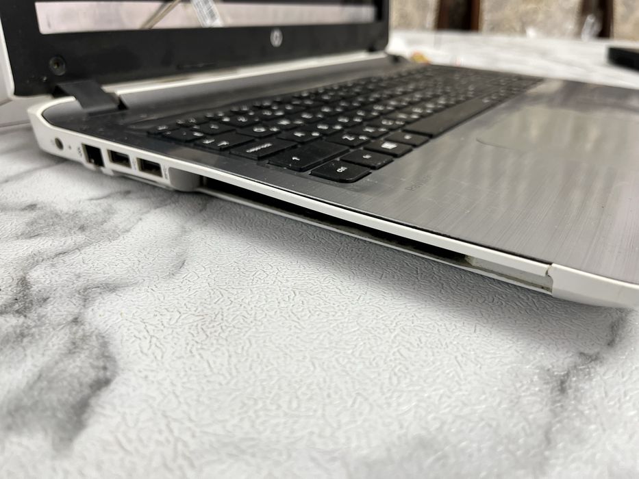 Ноутбук HP Pavilion 15-ab218ur на запчасти