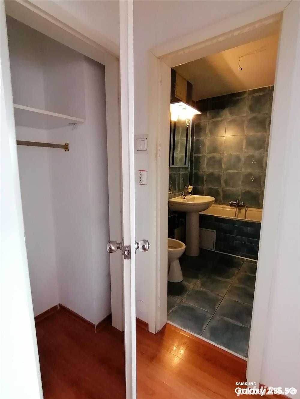 Apartament 2 camere, balcon,bucatarie,mobilat,centrala,clima,zona 300