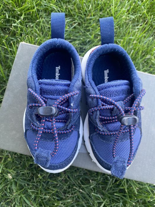 Adidasi baiat marimea 21 Timberland