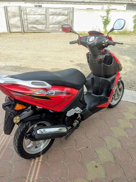 Scuter 49 cm adus recent