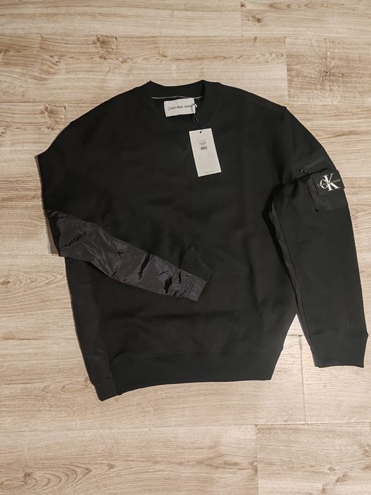 Bluza calvin Klein noua originala măsură l