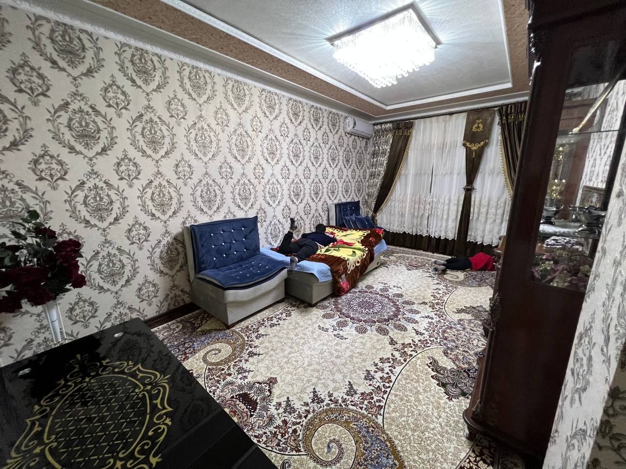 Квартира в хорошем ремонтом с мебелью и техникой