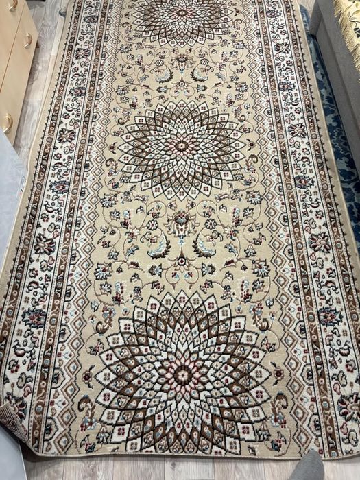 Продам ковёр в отличном состоянии