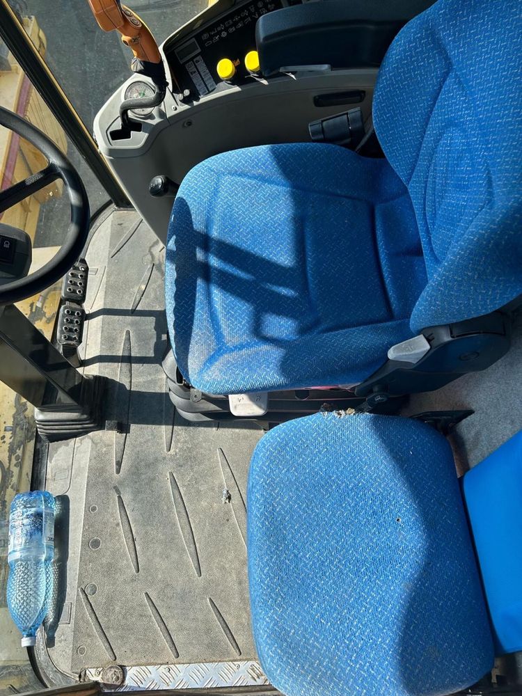 Vand combina New Holland Hillside