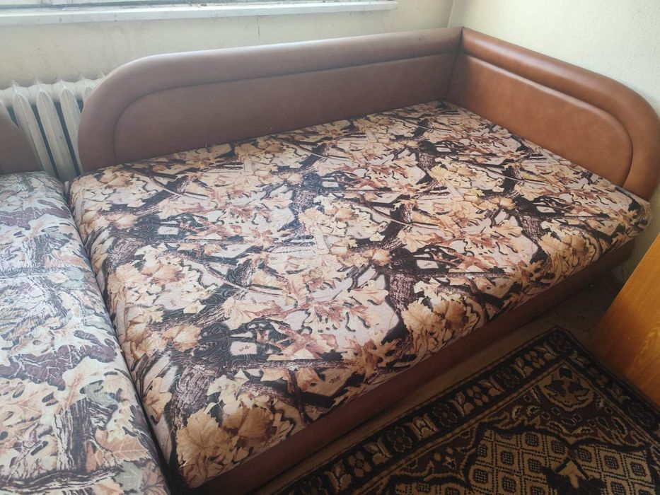 Домакински уреди: Хладилник, Печка, Пералня, Микровълнова,кожени легла