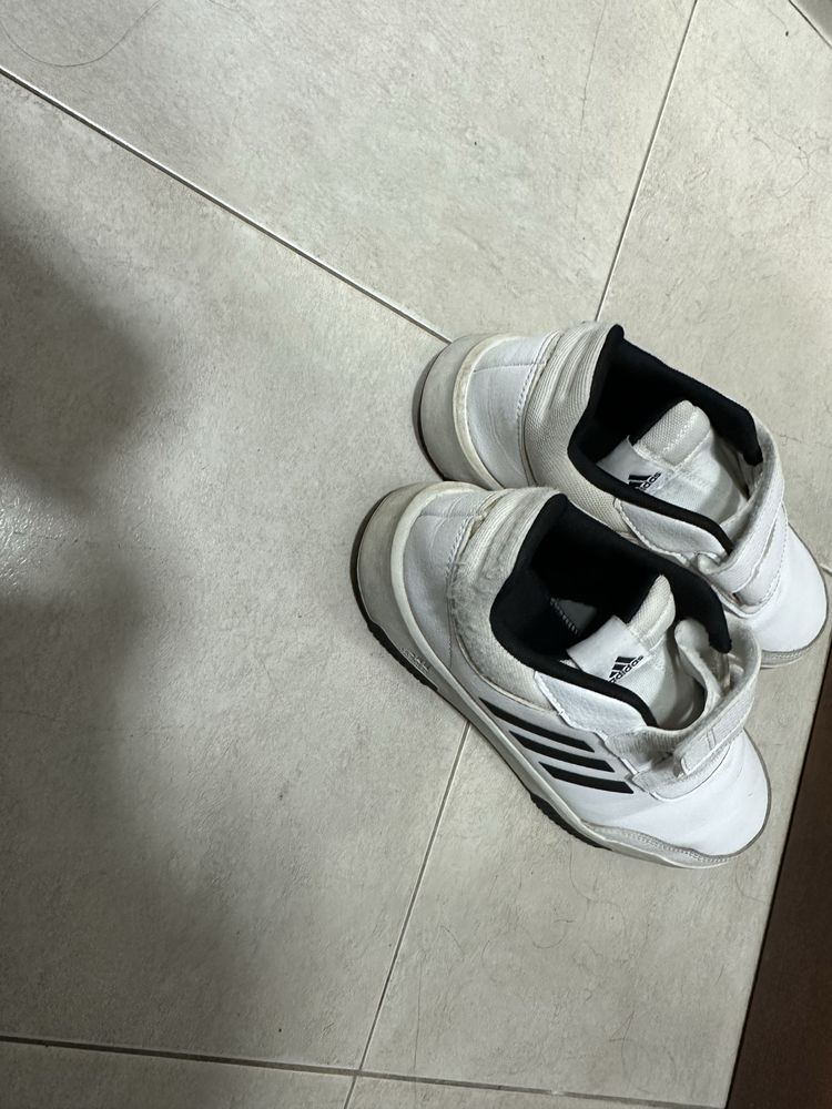 Adidas бели обувки