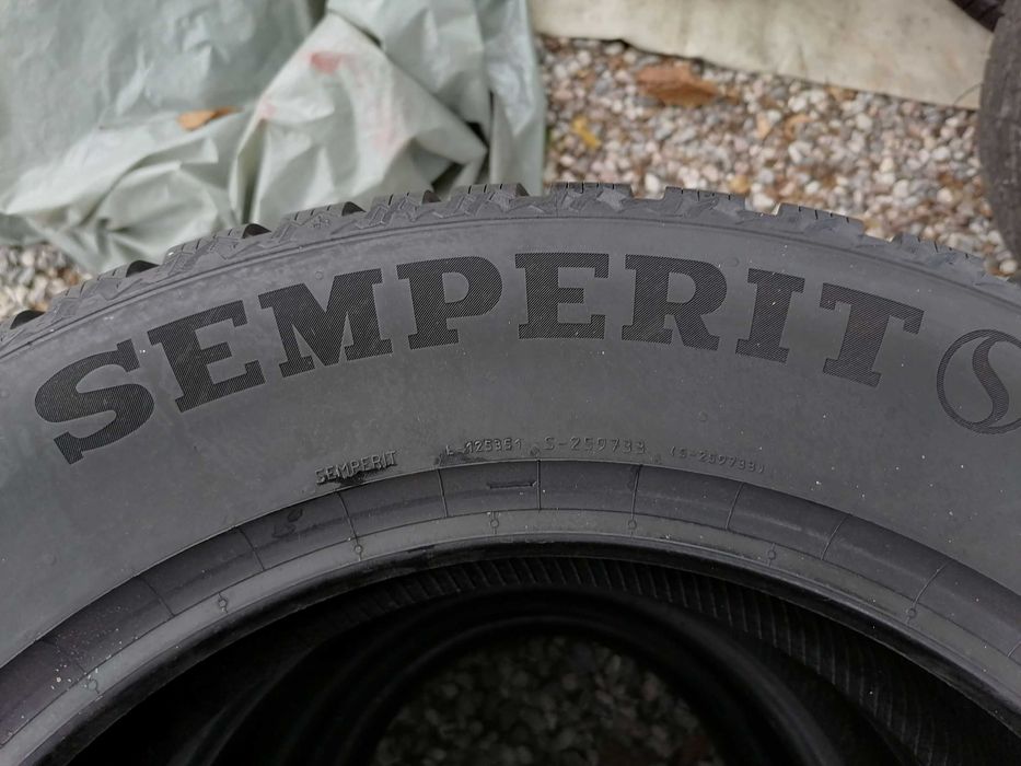 4 бр. Semperit Speed-Grip 5 215/65R17 DOT2821